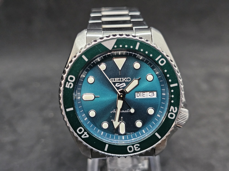 Seiko 5 Sports Automatic SRPD-61K1 rannekello + laatikko