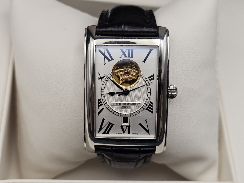 Frederique Constant Carree automaattirannekello