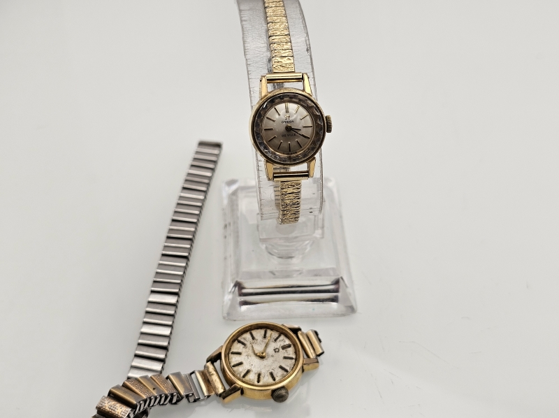 Omega De Ville rannekello+ toinen Omega varaosiksi