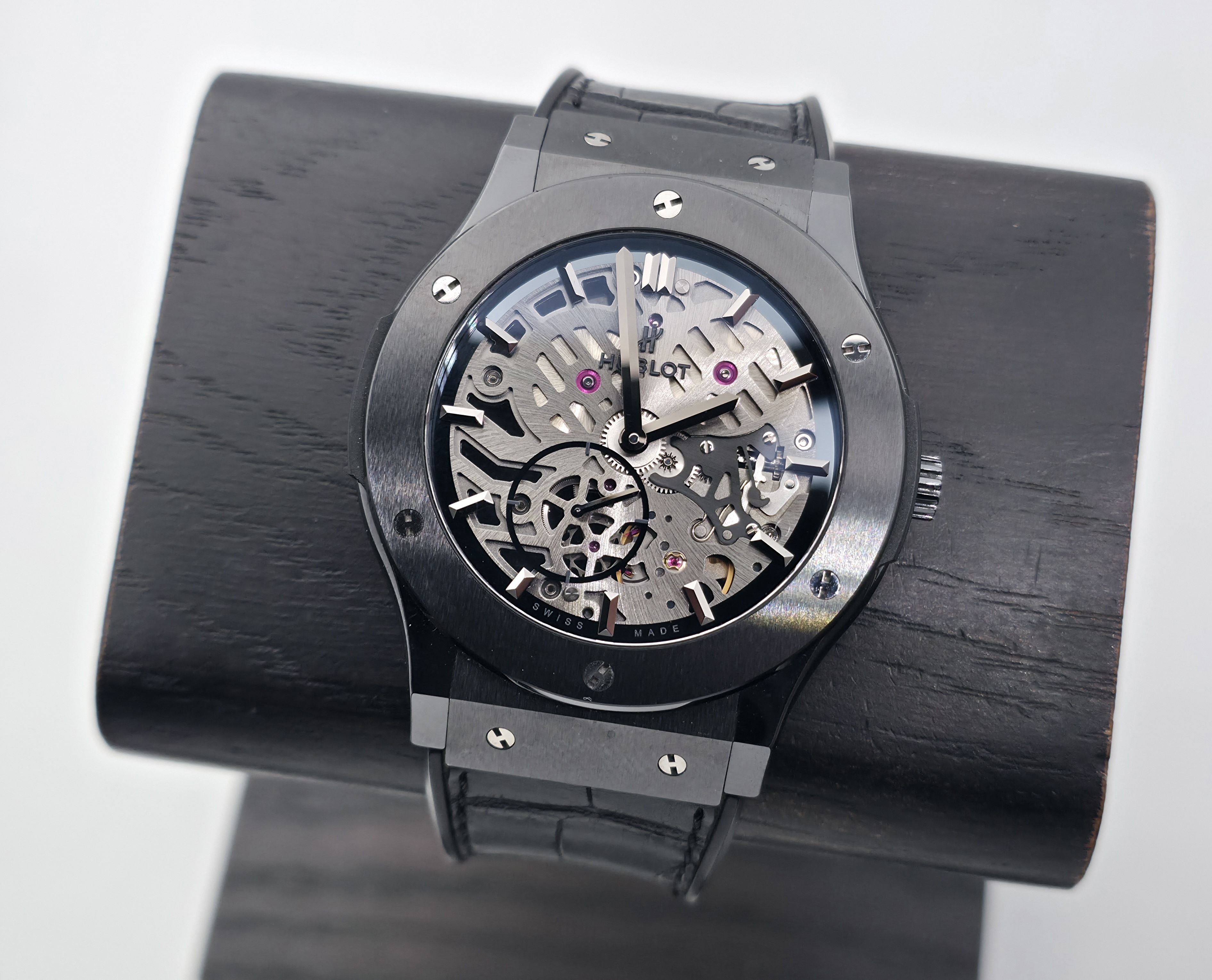 Hublot Classic Fusion Ultra-Thin Black Skeleton 45mm 🔥 ( 0€ Lähtö, Ilman pohjahintaa!)