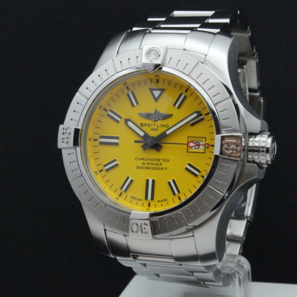 Breitling Avenger II 45 Seawolf