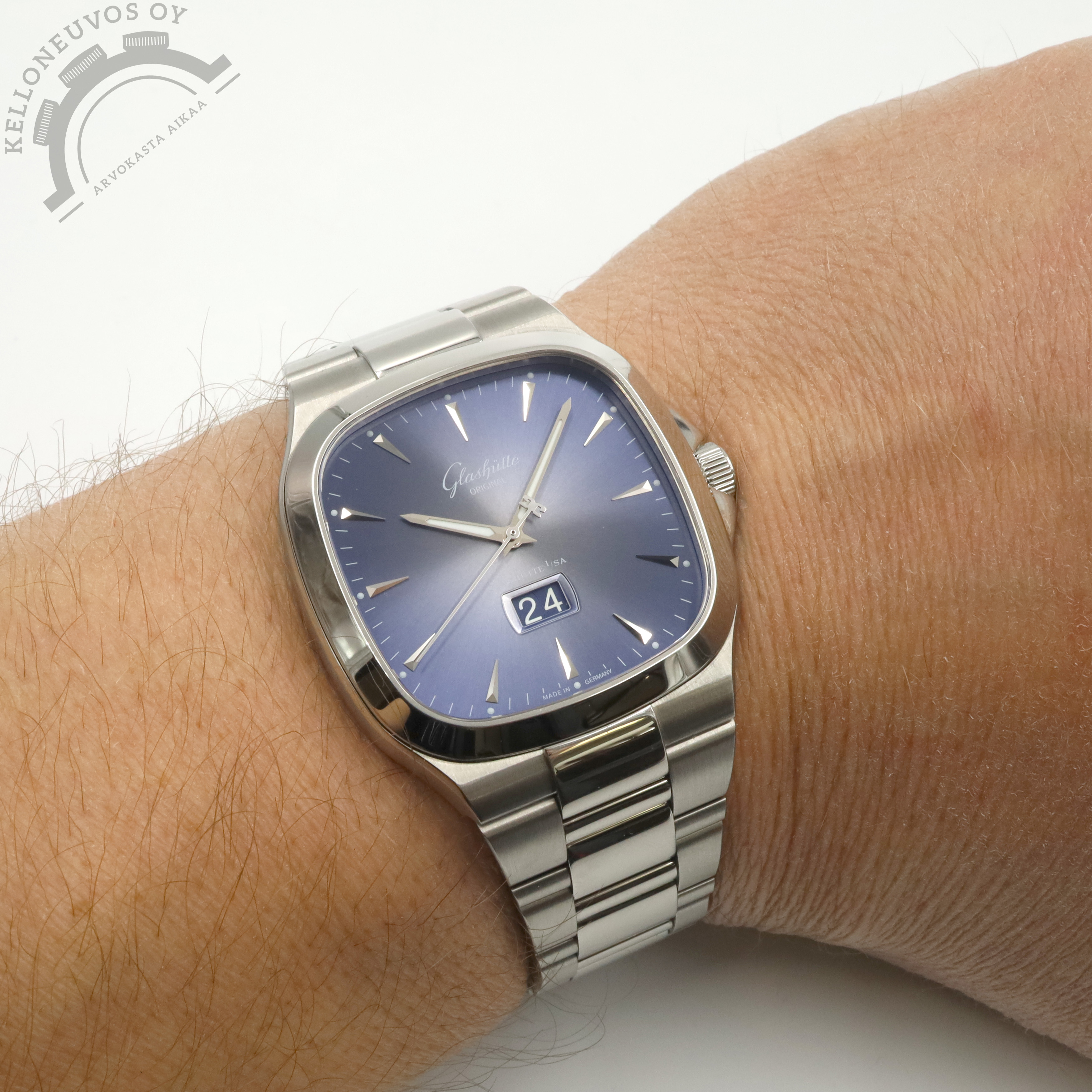 Glashütte Original Seventies Panorama Date