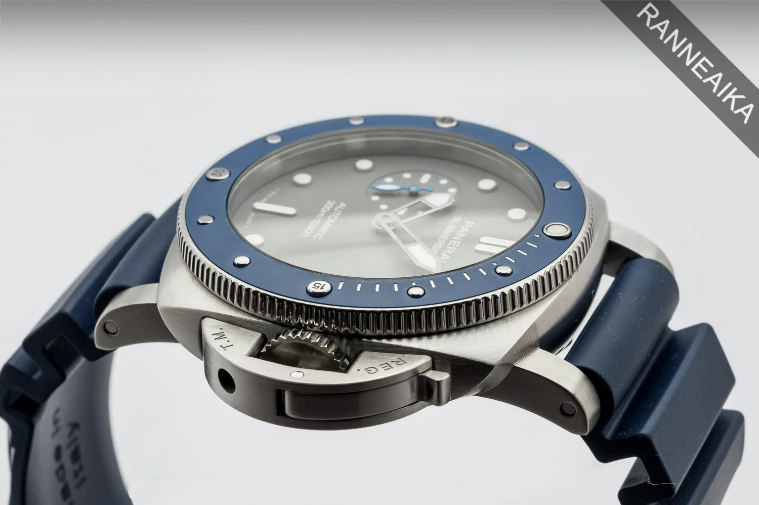 Panerai Luminor Submersible 42mm 3 Days