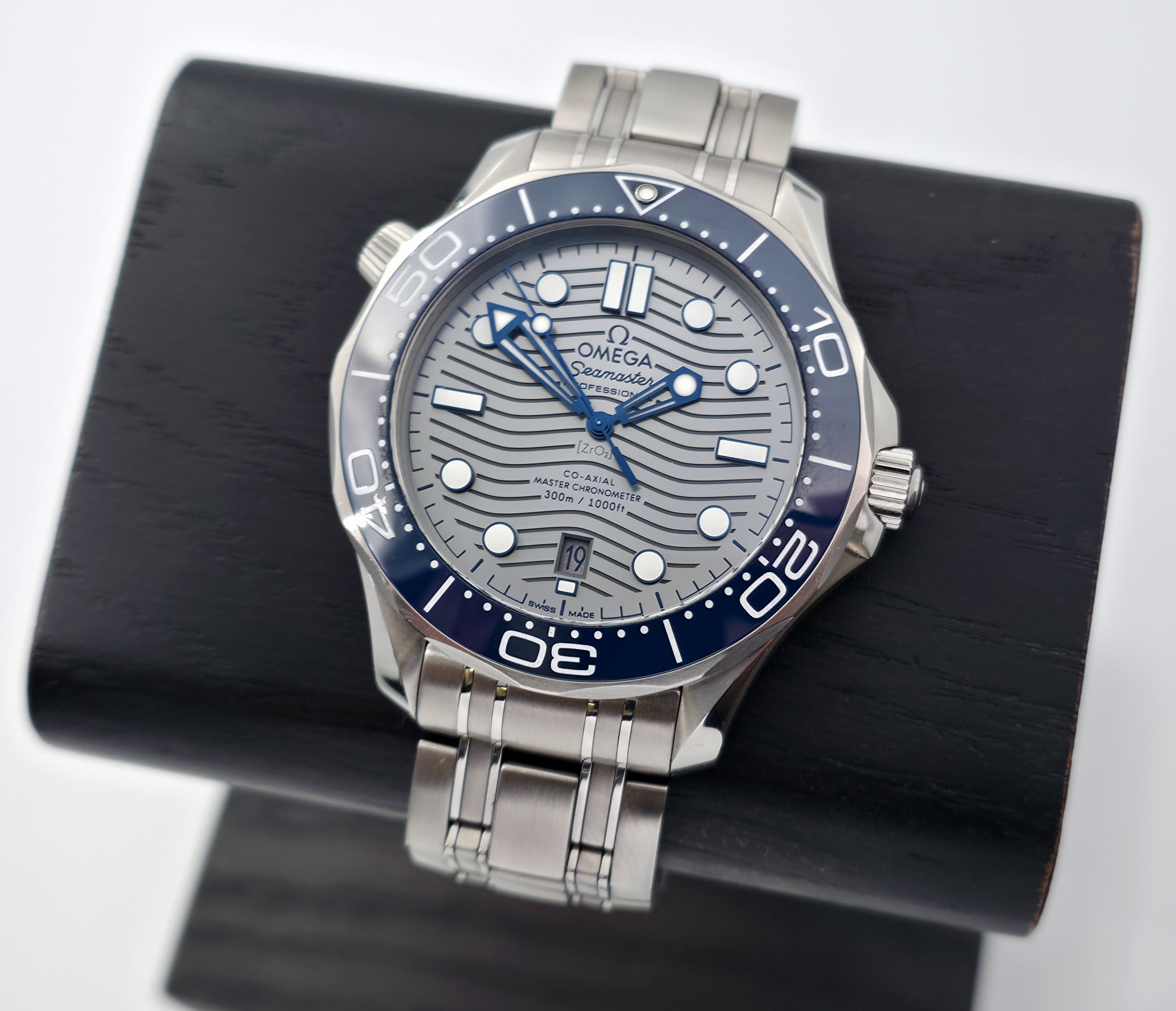 Omega Seamaster Diver 300M