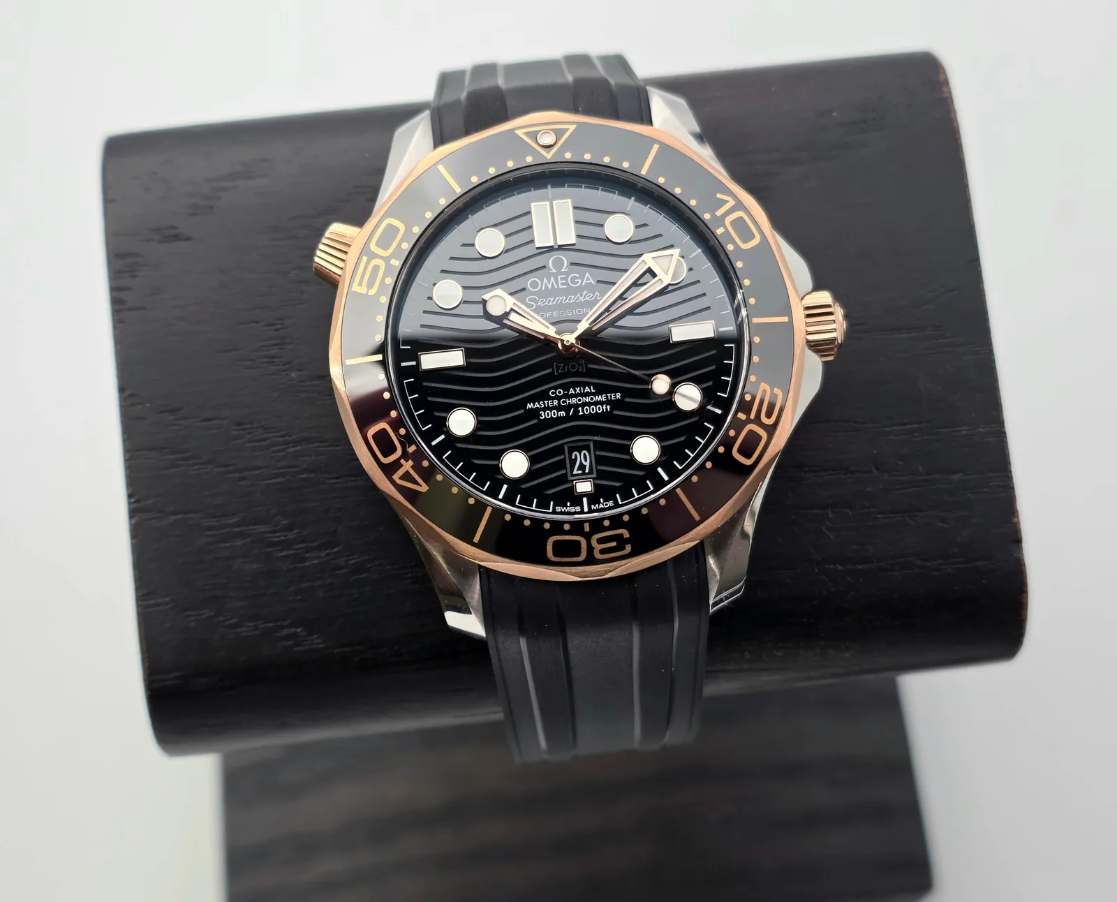 Omega Seamaster Diver 300M