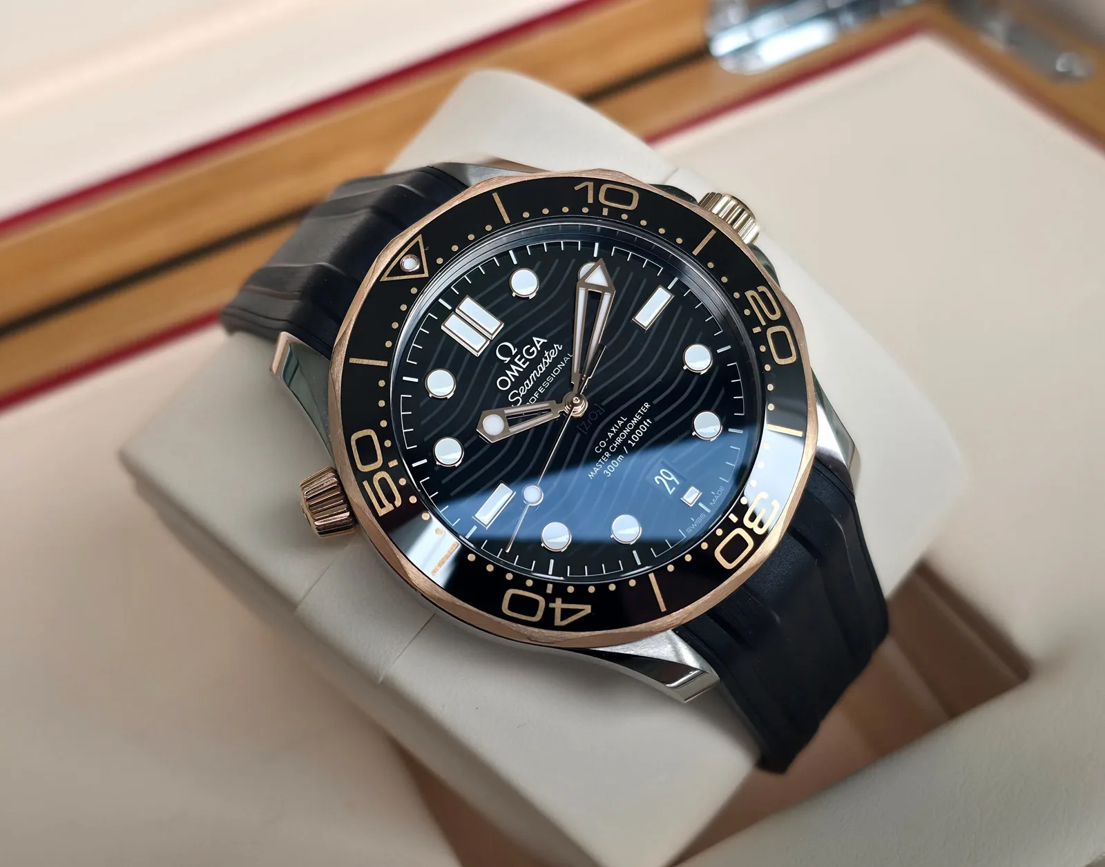 Omega Seamaster Diver 300M
