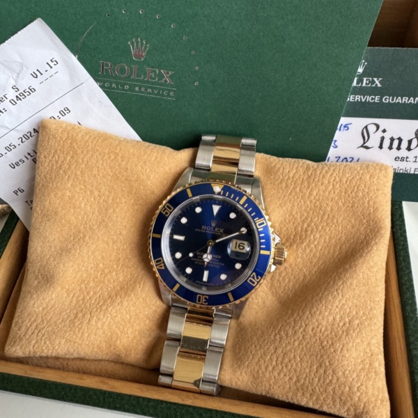 Rolex Submariner Date