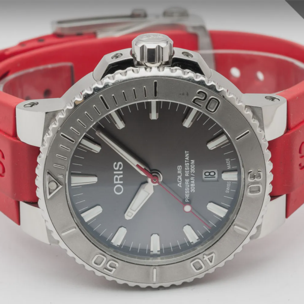 Oris Aquis Date Relief