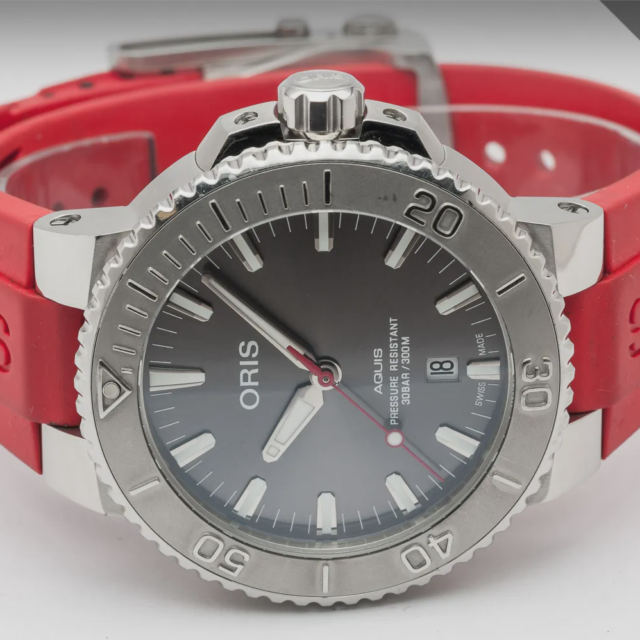 Oris Aquis Date Relief