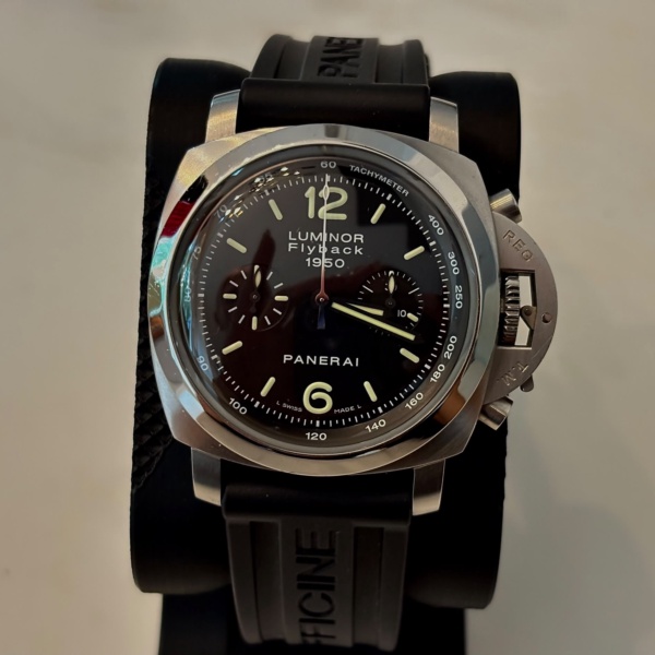 Panerai Luminor 1950 Chrono Flyback 44 mm