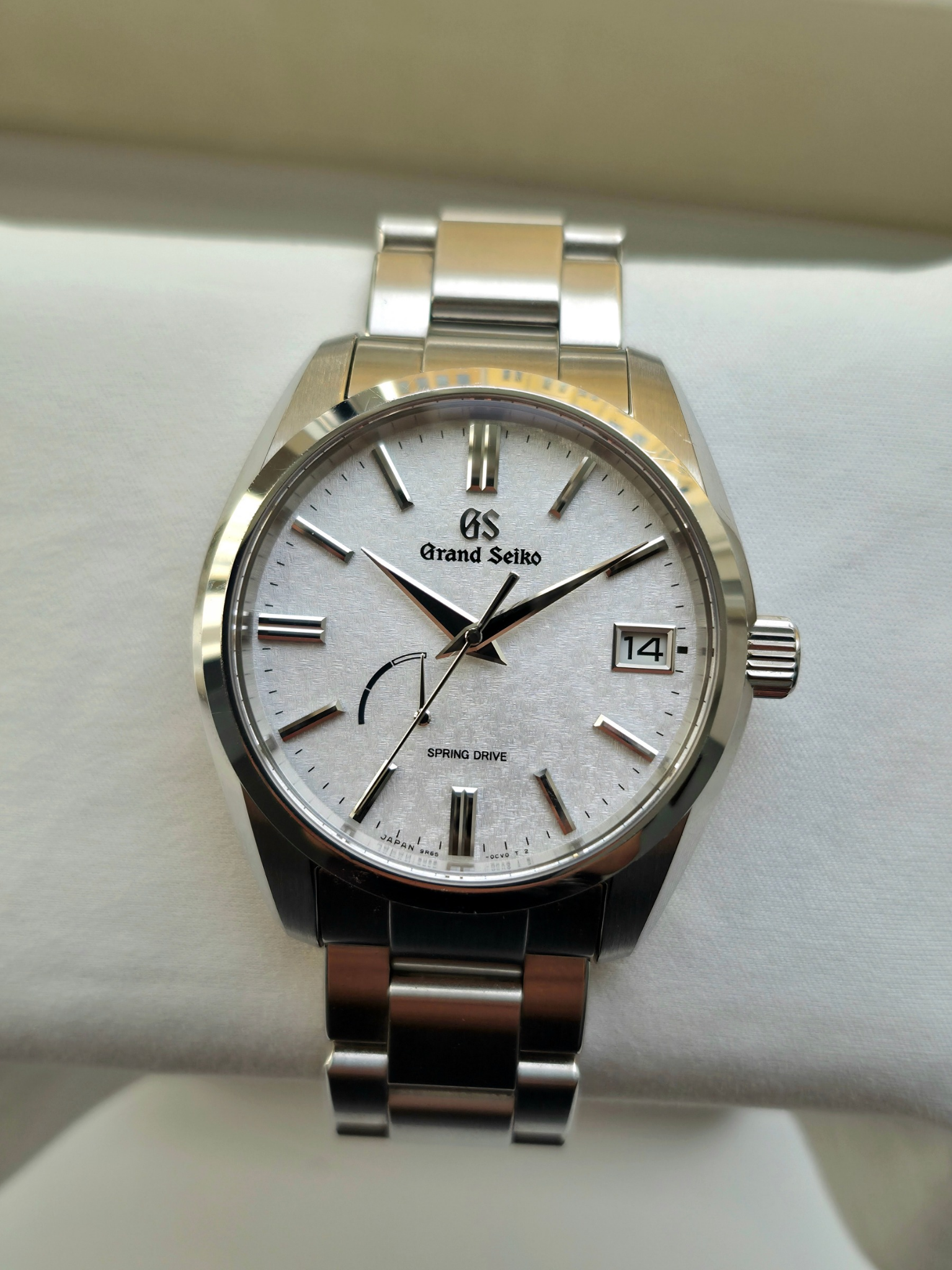 Grand Seiko SBGA465 Morning Frost