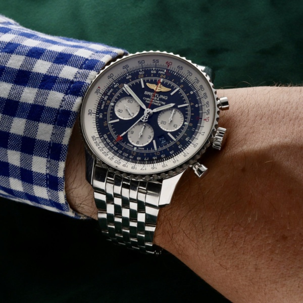 Breitling Navitimer GMT Chronograph B04