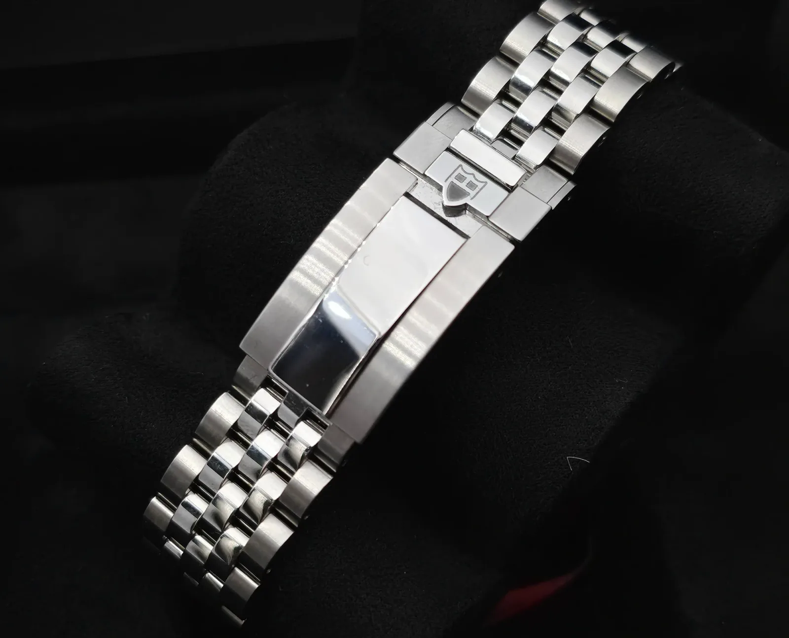 Tudor Black Bay Chrono 41mm "Miami Pink" (12/2025)