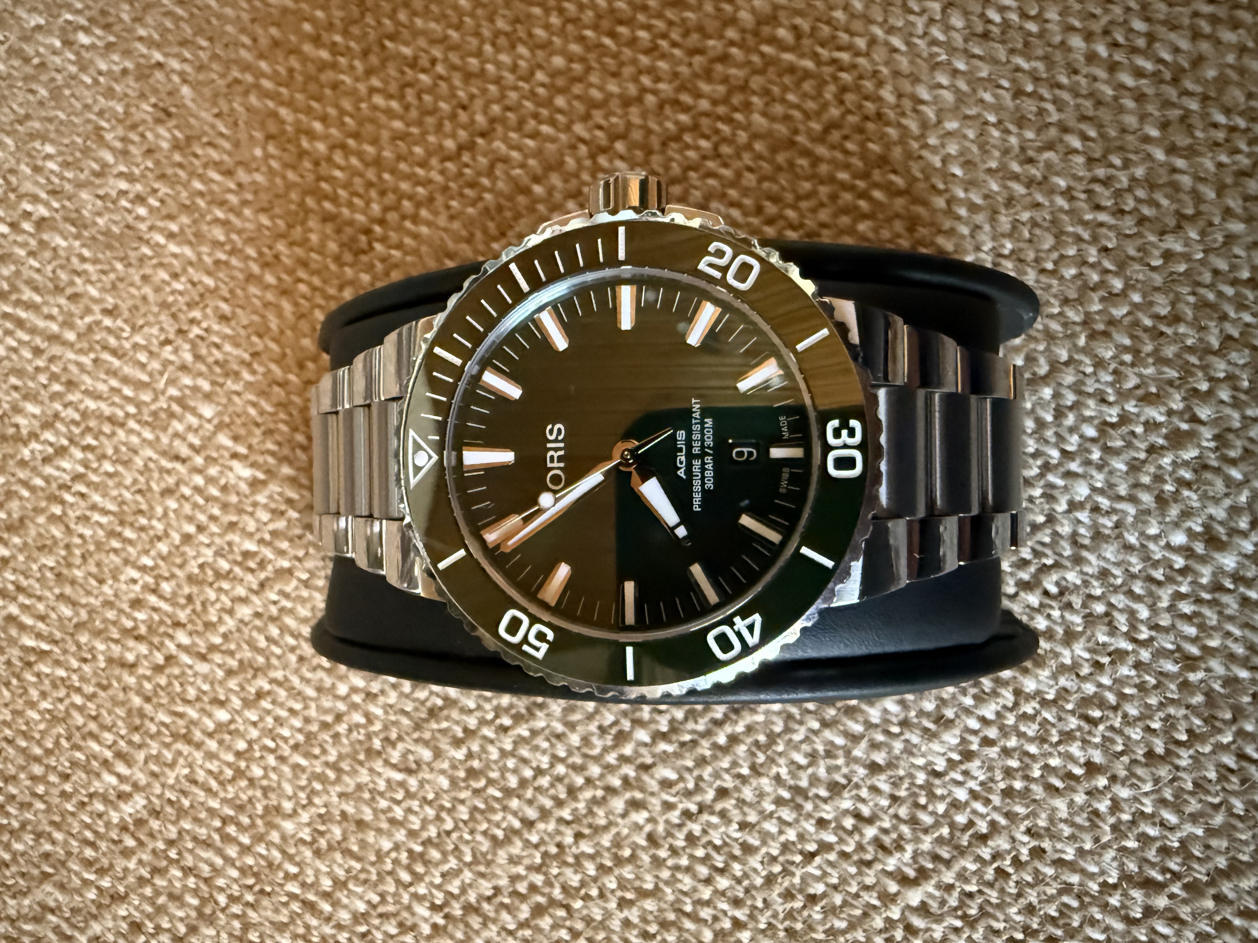Oris Aquis Date