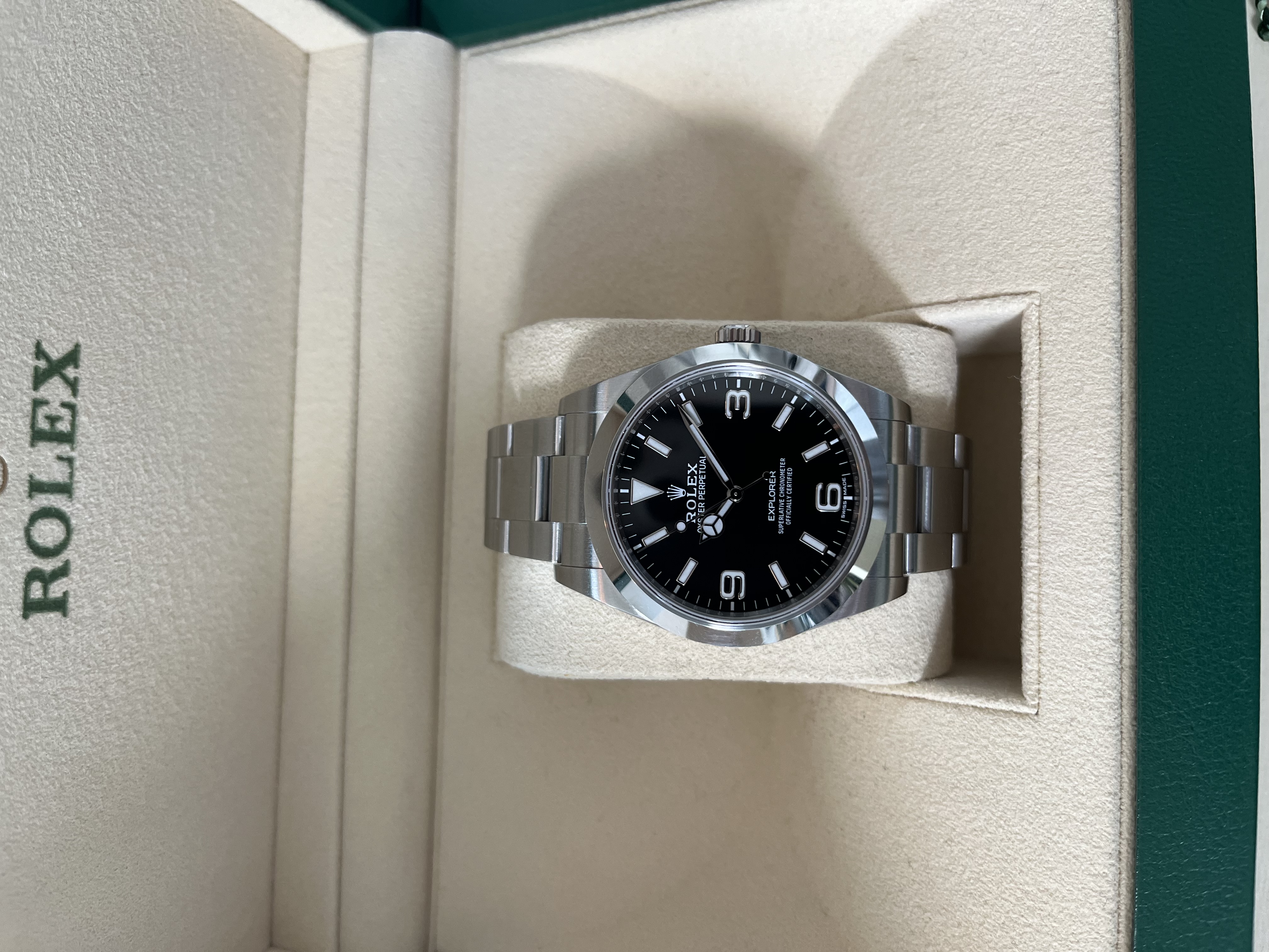 Rolex Explorer 39mm ref 214270