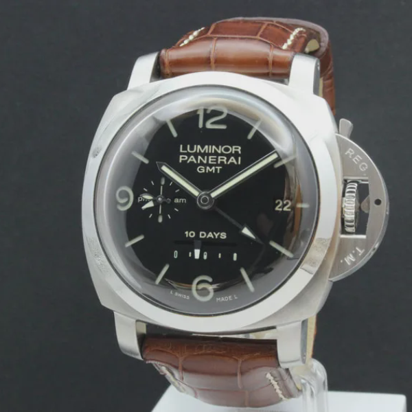 Panerai Luminor 1950 GMT