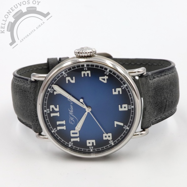 H. Moser & Cie. Heritage Centre Seconds