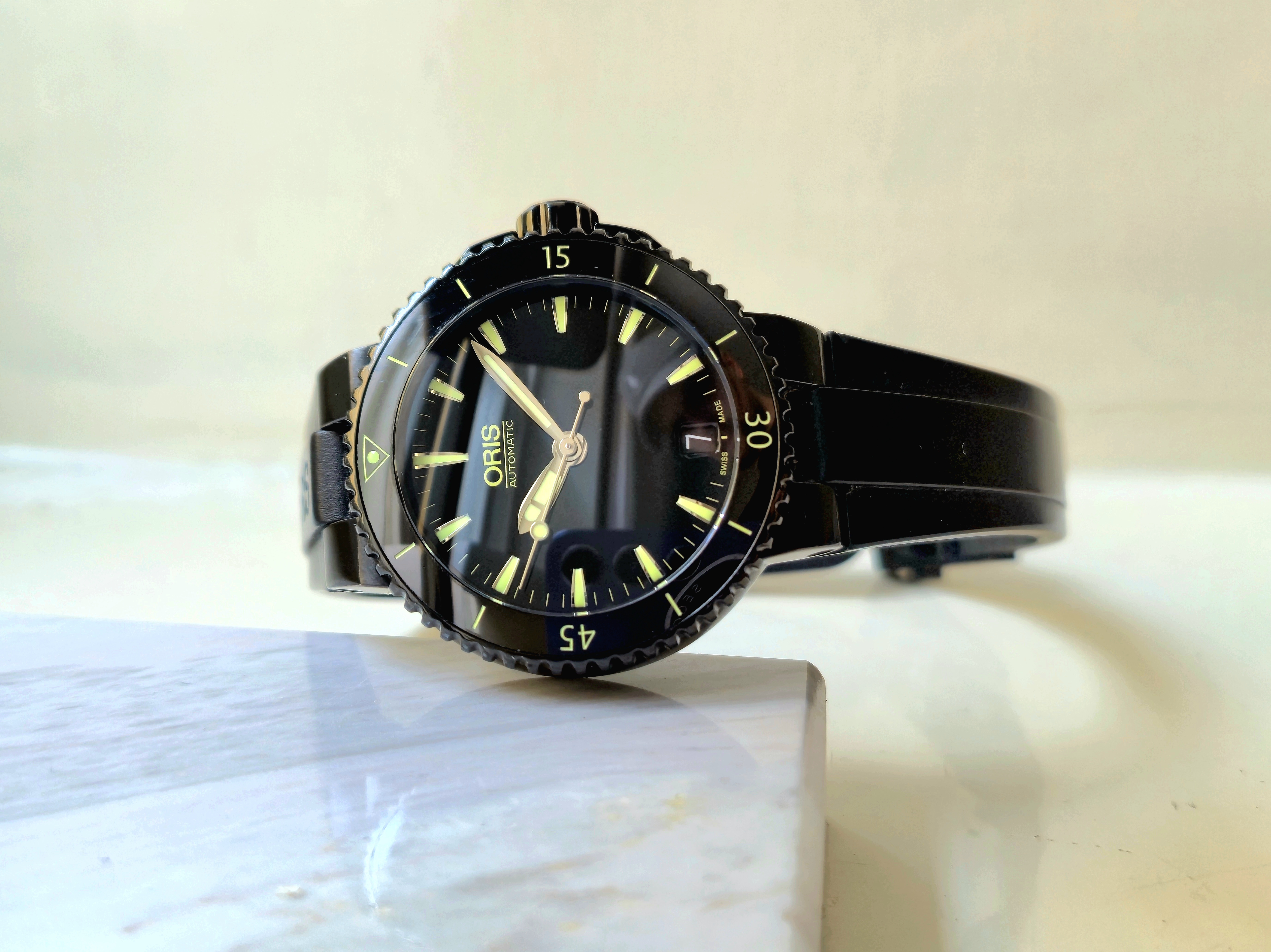 Oris Aquis Date 36mm