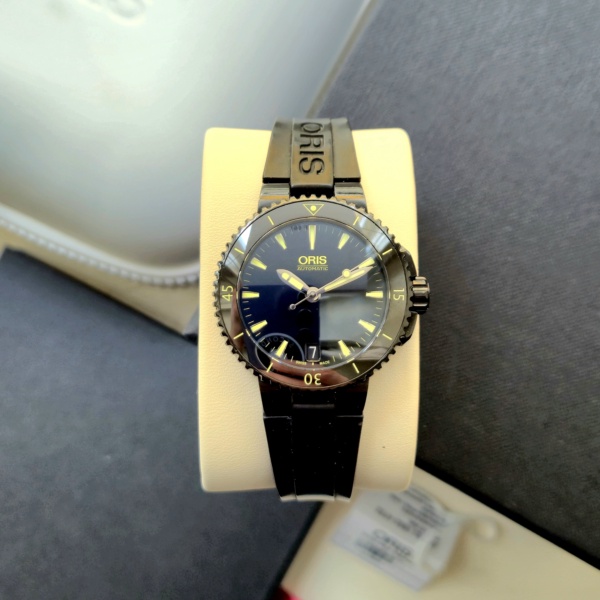 Oris Aquis Date 36mm