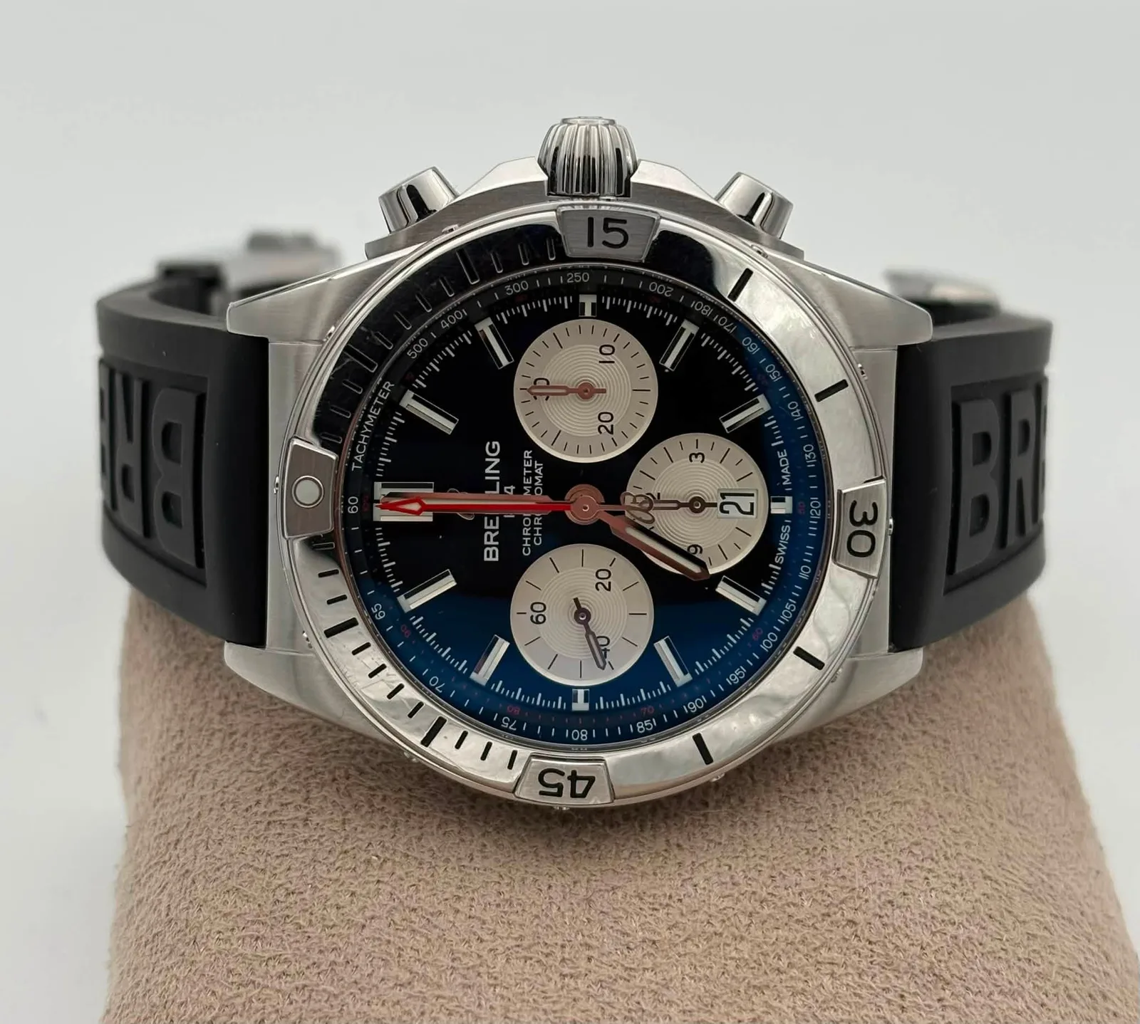 Breitling Chronomat B01 42