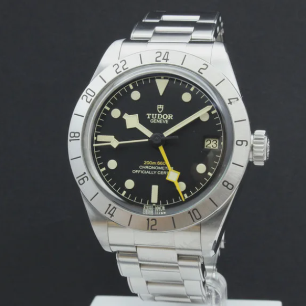 Tudor Black Bay Pro