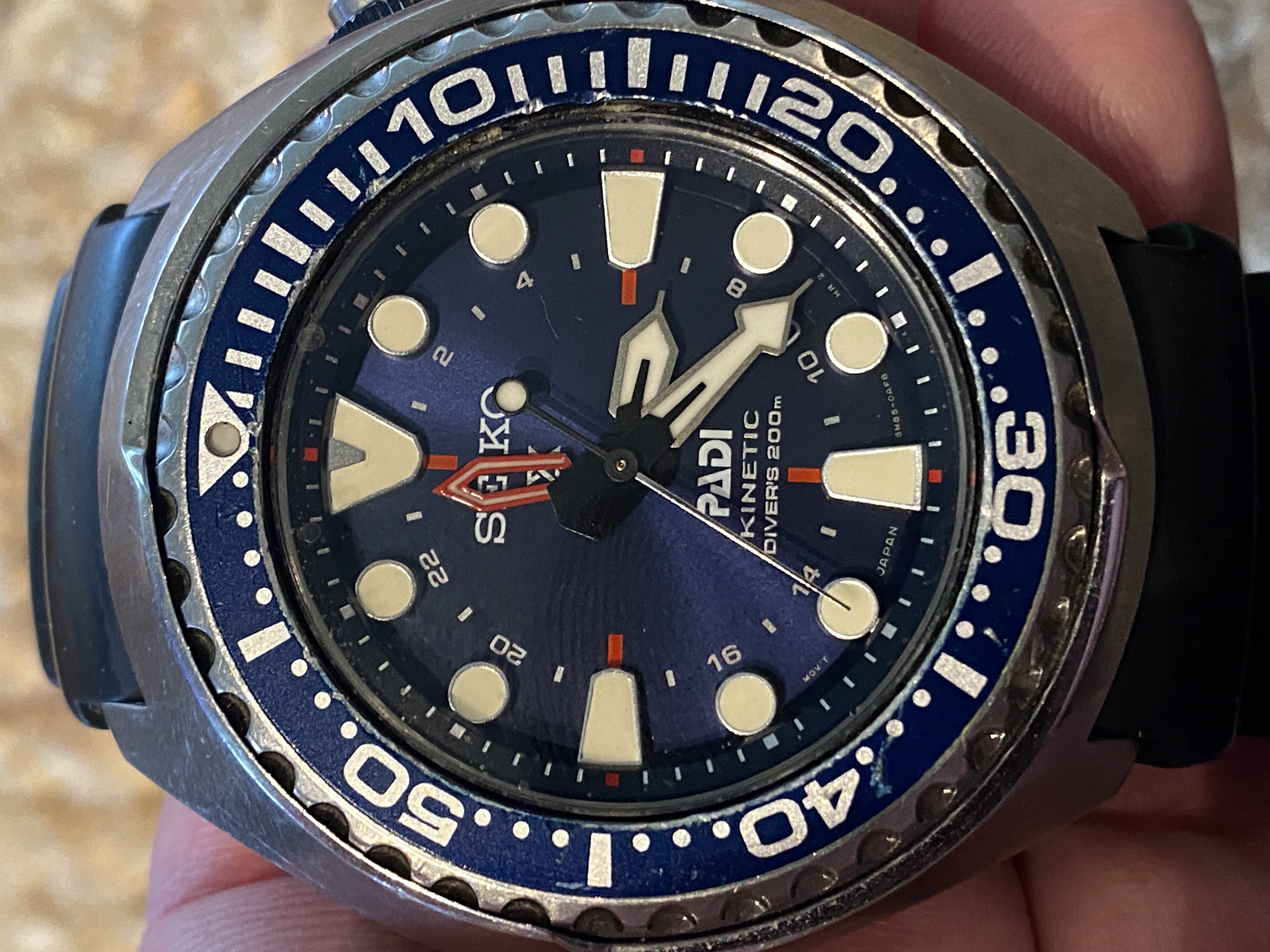 Seiko Prospex PADI Kinetic GMT Divers 200M - Special Edition