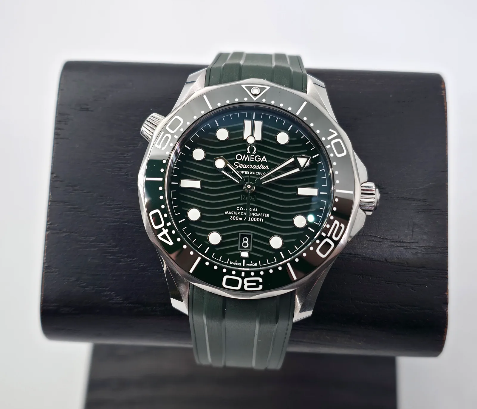 Omega Seamaster Diver 300m