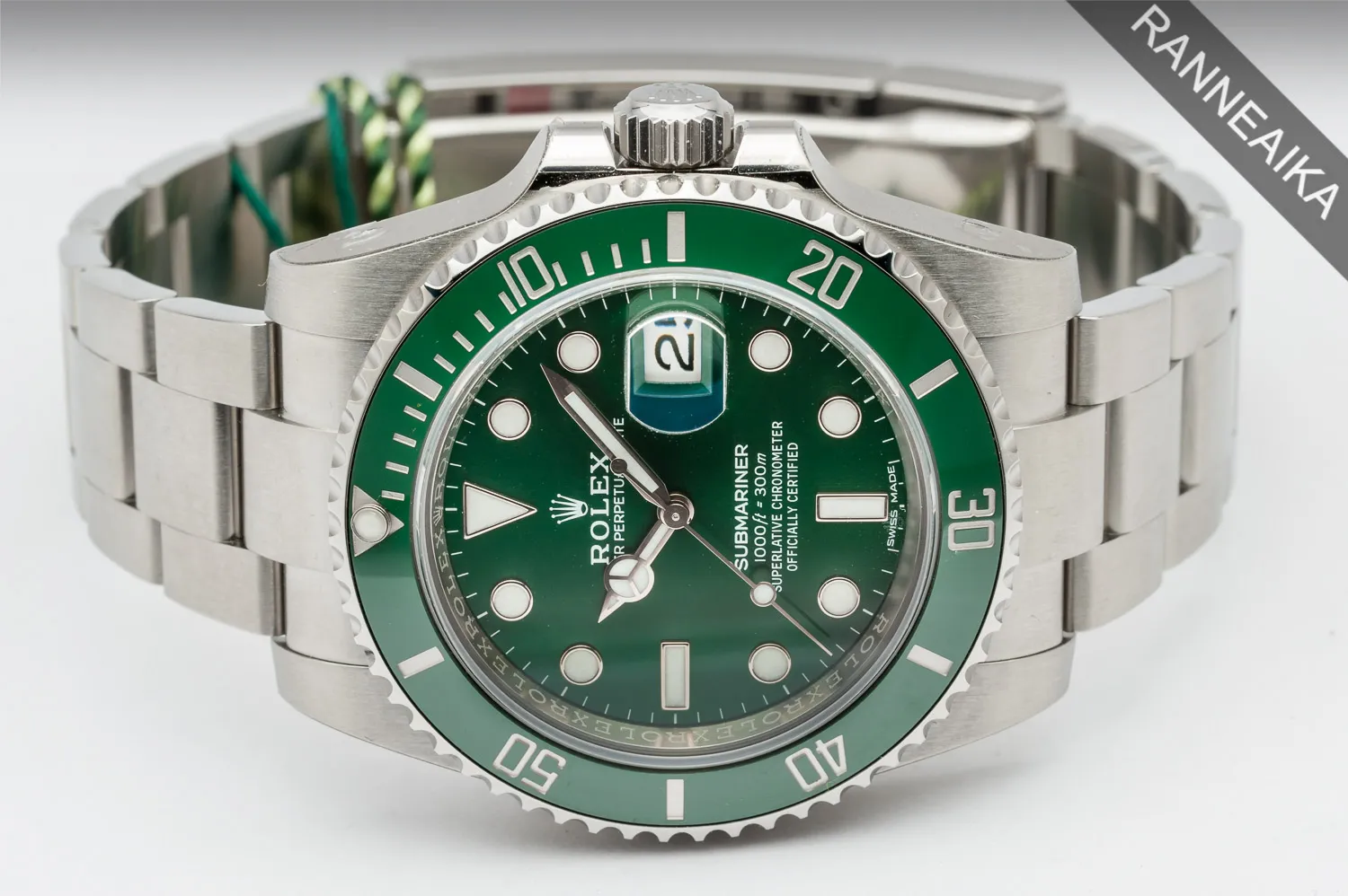 Rolex Submariner Date (UNWORN)