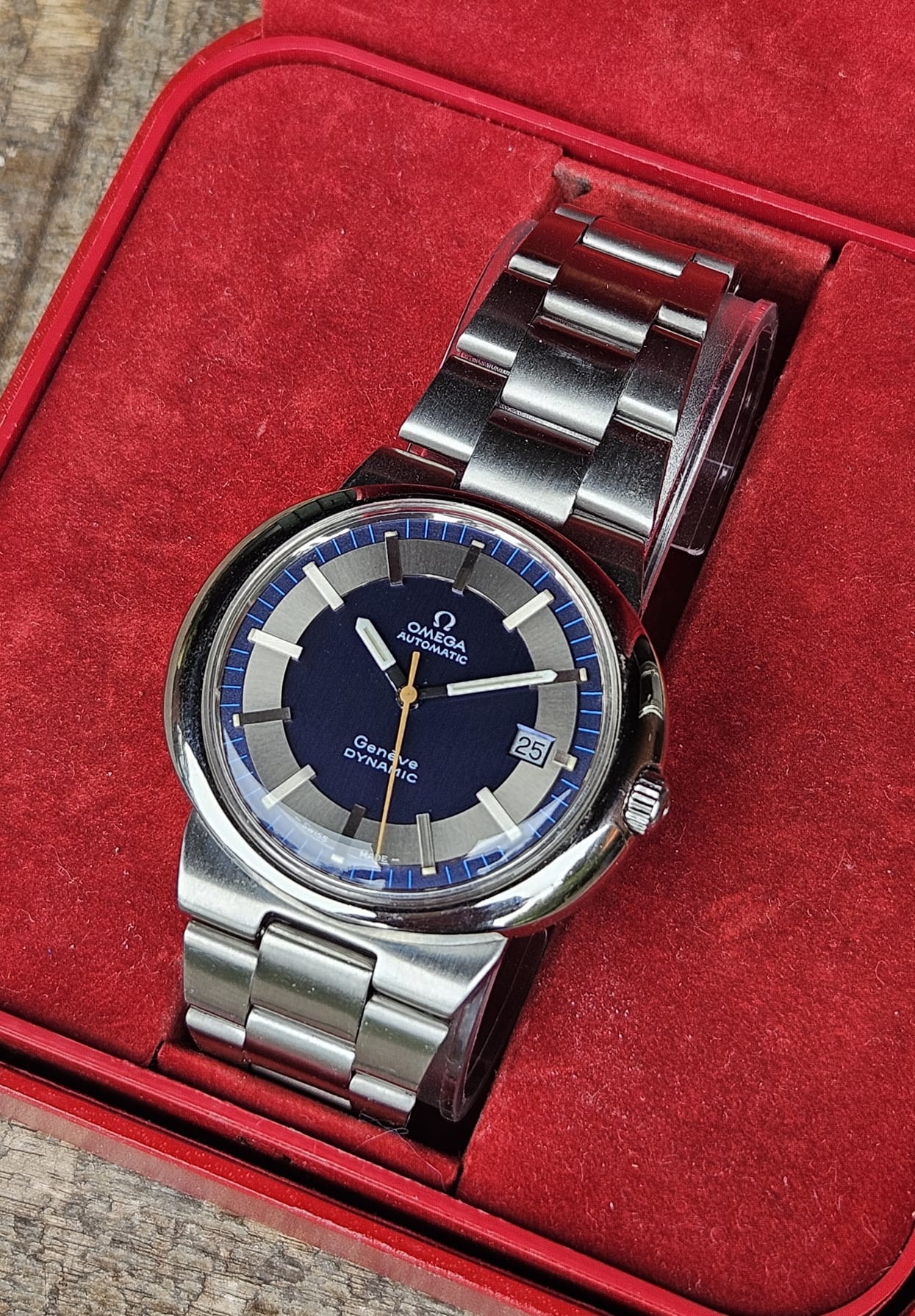 Omega Geneve Dynamic