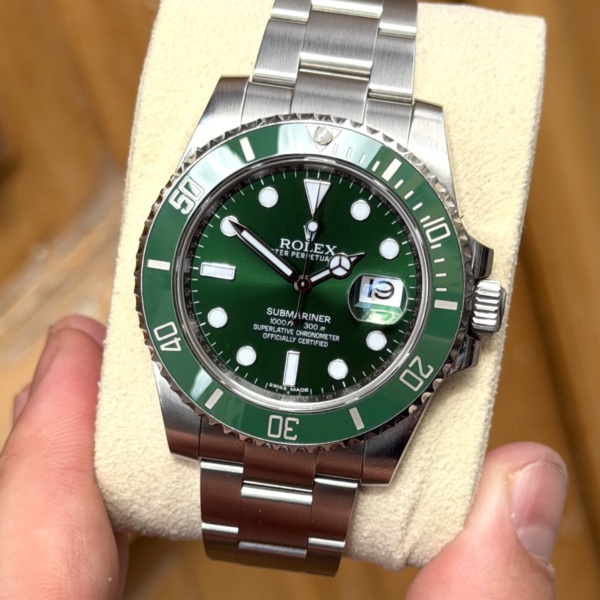 Rolex Submariner "Hulk" - Huollettu