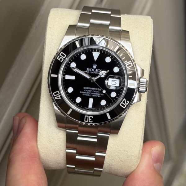 Rolex Submariner Date