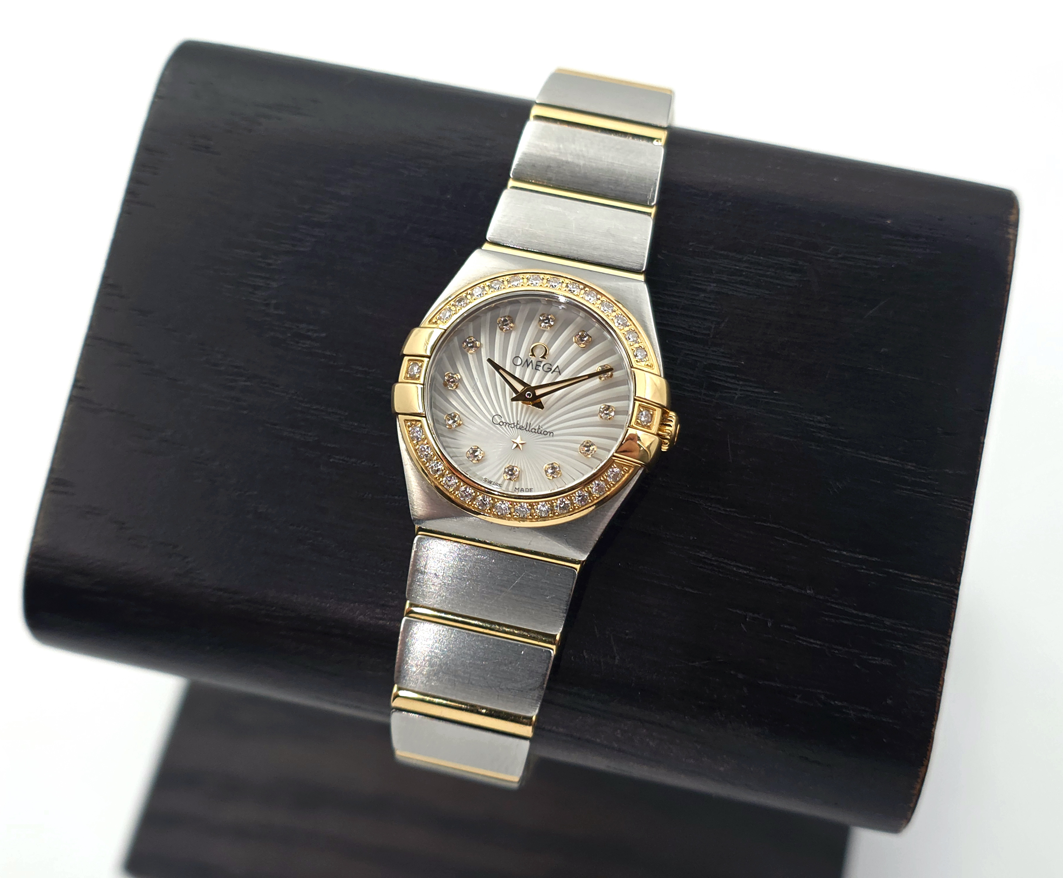 Omega Omega Constellation Steel/18k gold Mop Diamond Dial 24mm