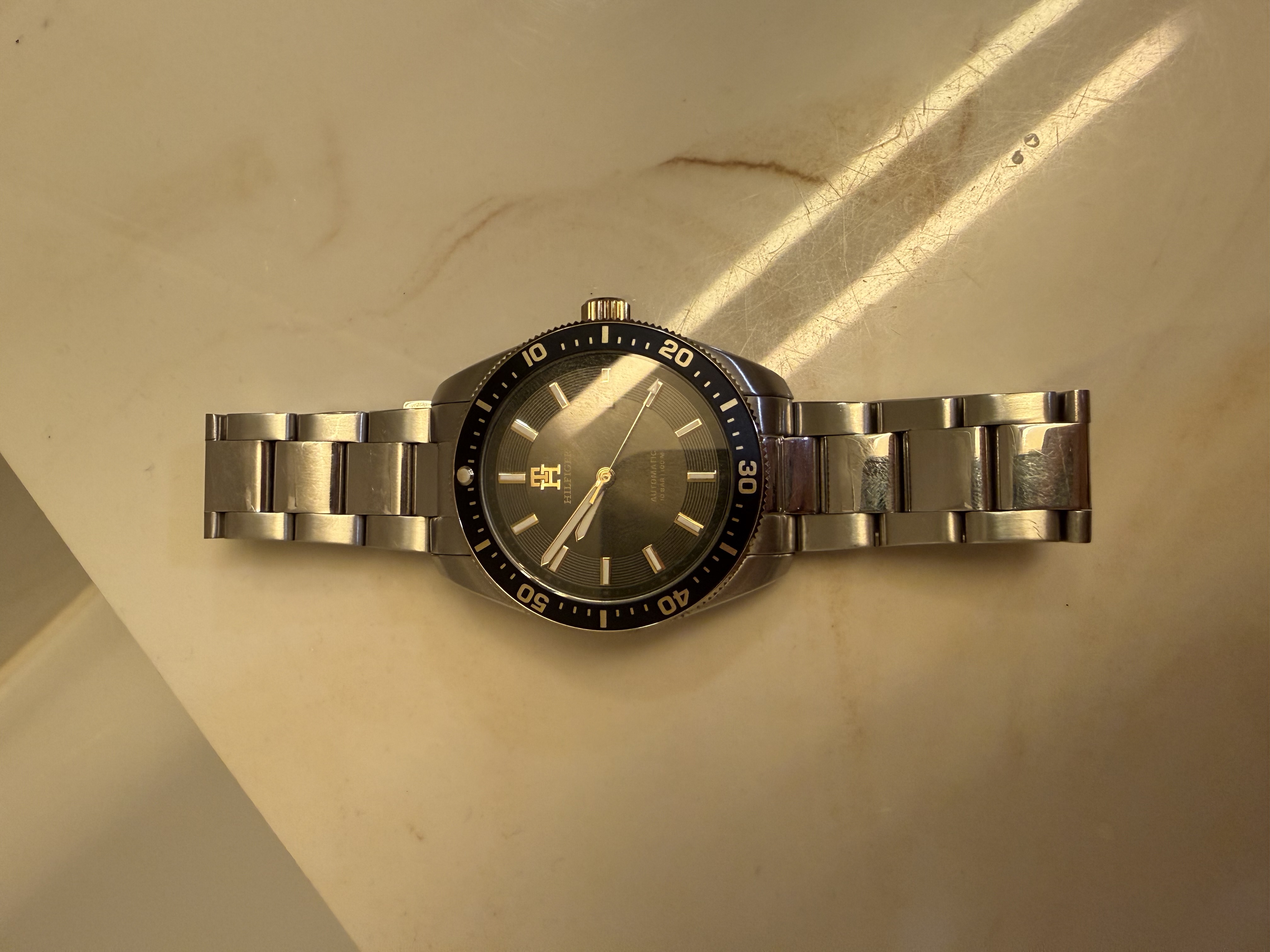 Tommy hilfiger th 85