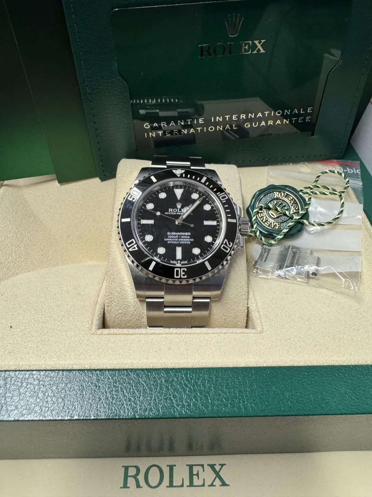 Rolex Submariner 124060