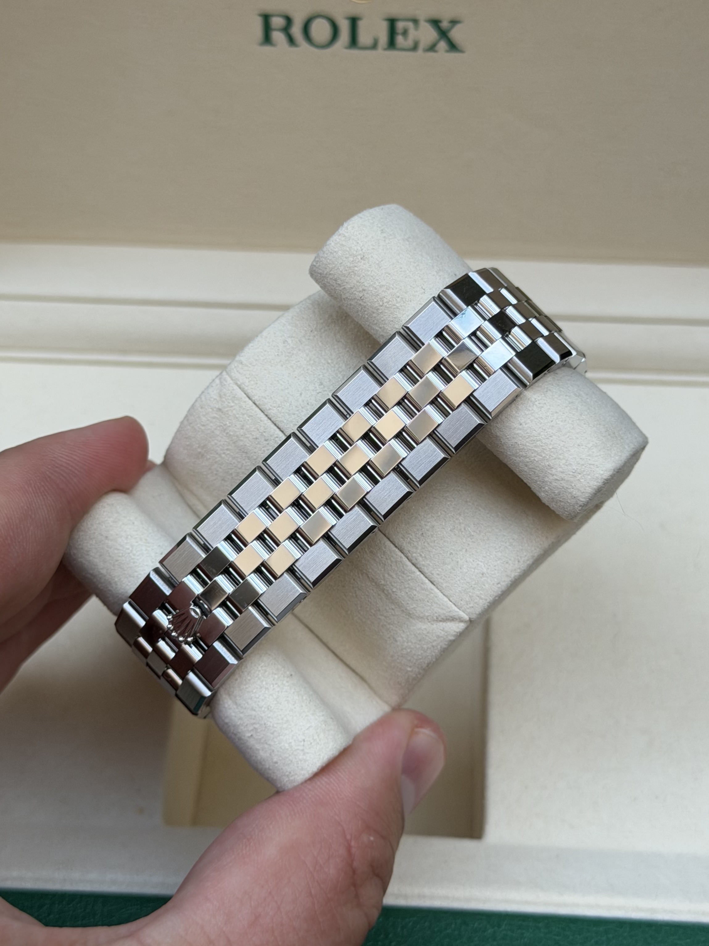 Rolex Land-Dweller