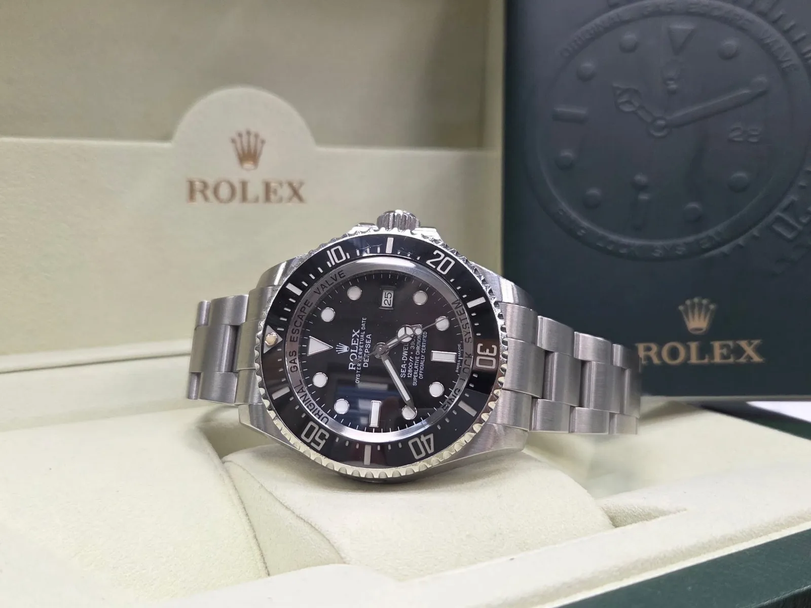 Rolex Sea-Dweller Deepsea 116660