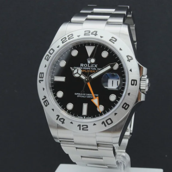 Rolex
Explorer II