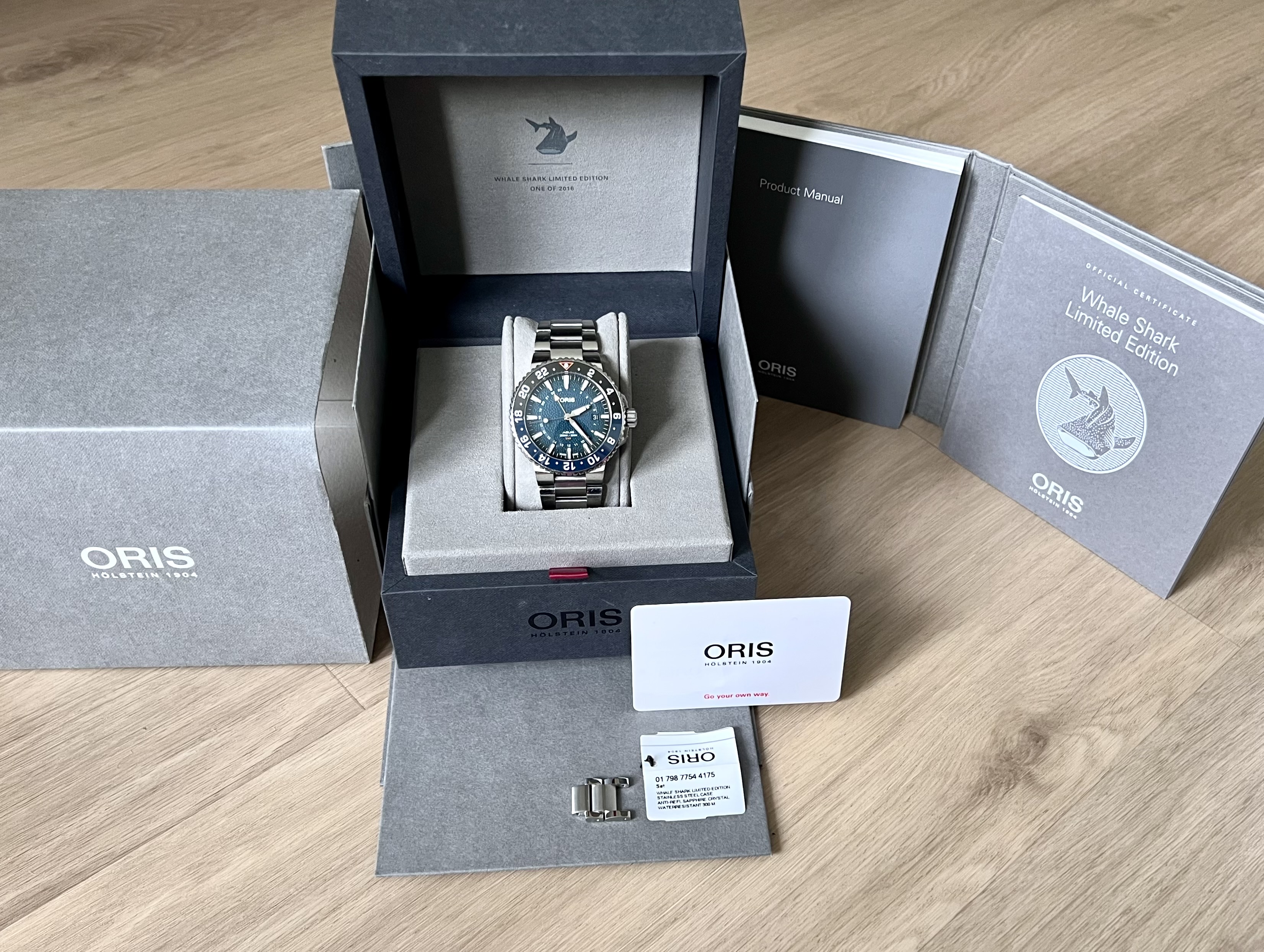 Oris Aquis Whale Shark Limited Edition 43,5mm GMT | FULL SET