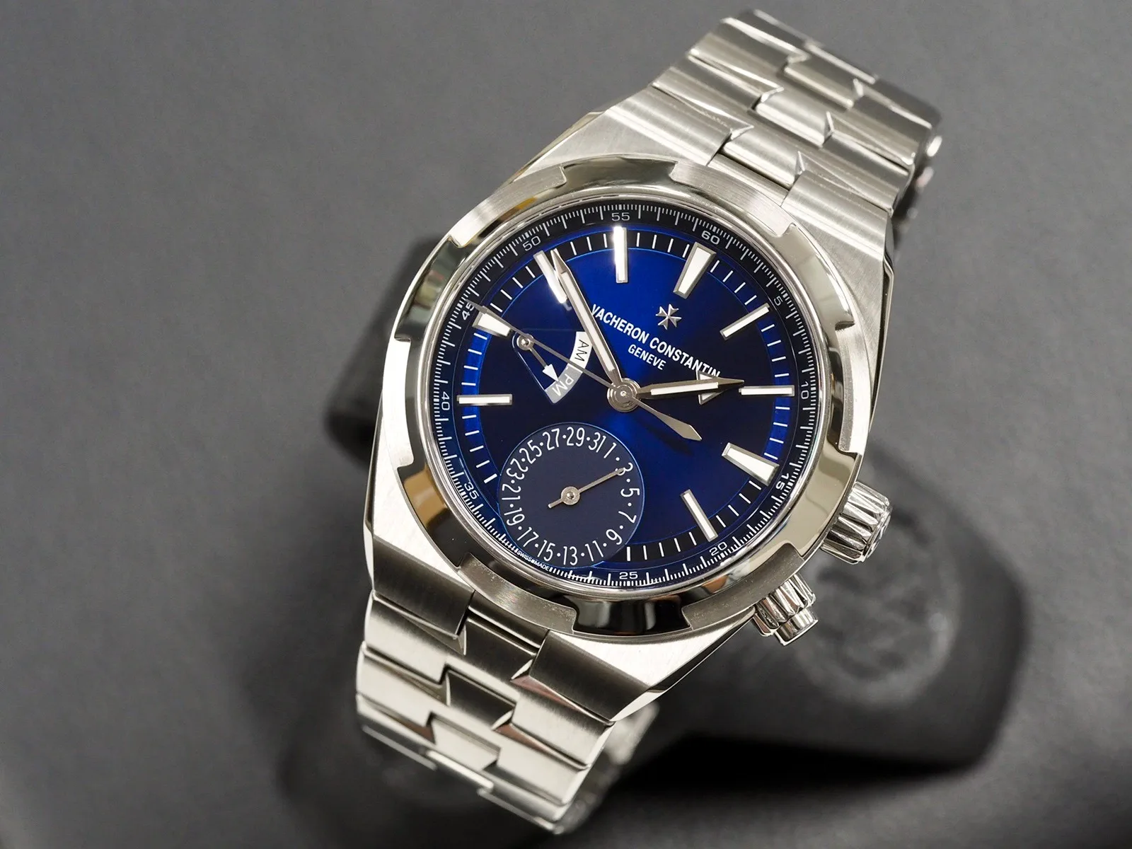 Vacheron Constantin Overseas Dual Time