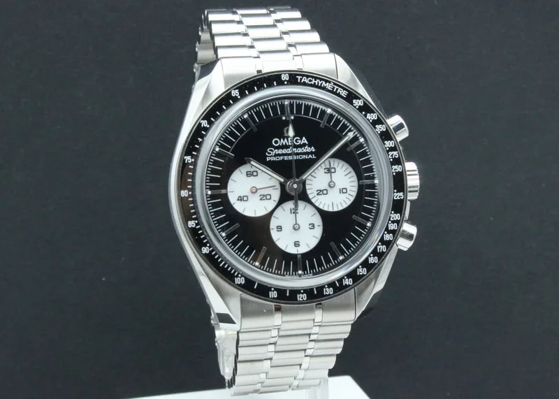Omega Speedmaster Reverse Panda