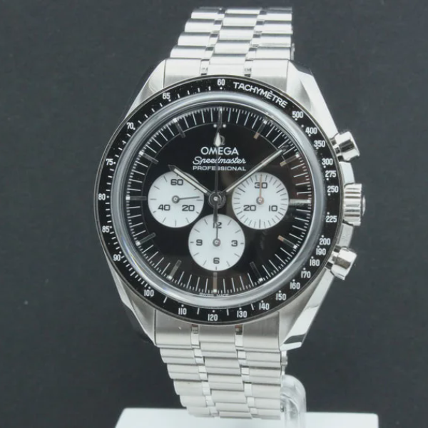Omega Speedmaster Reverse Panda