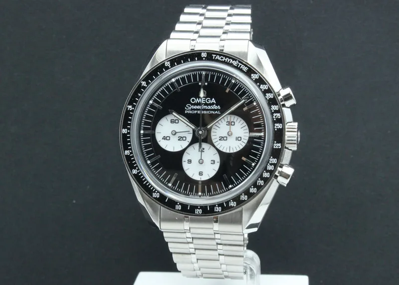 Omega Speedmaster Reverse Panda