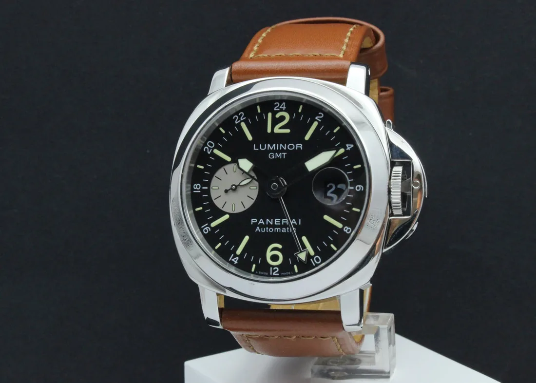 Panerai Luminor GMT