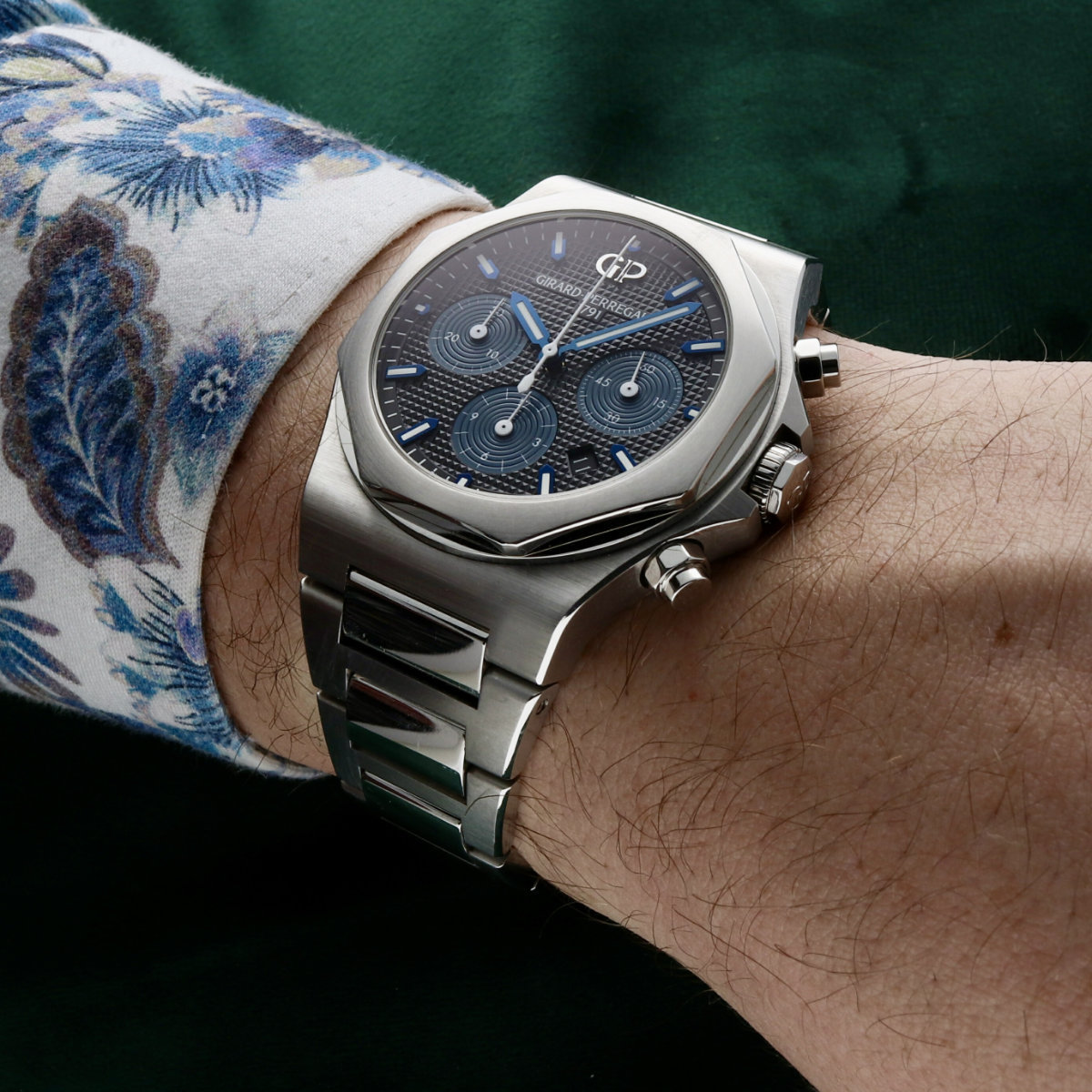 Girard-Perregaux Laureato Chronograph
