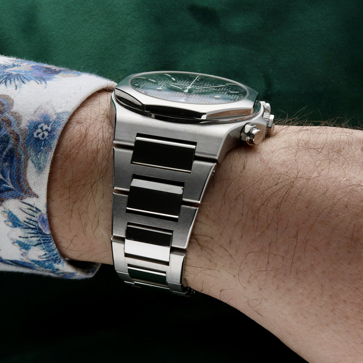 Girard-Perregaux Laureato Chronograph