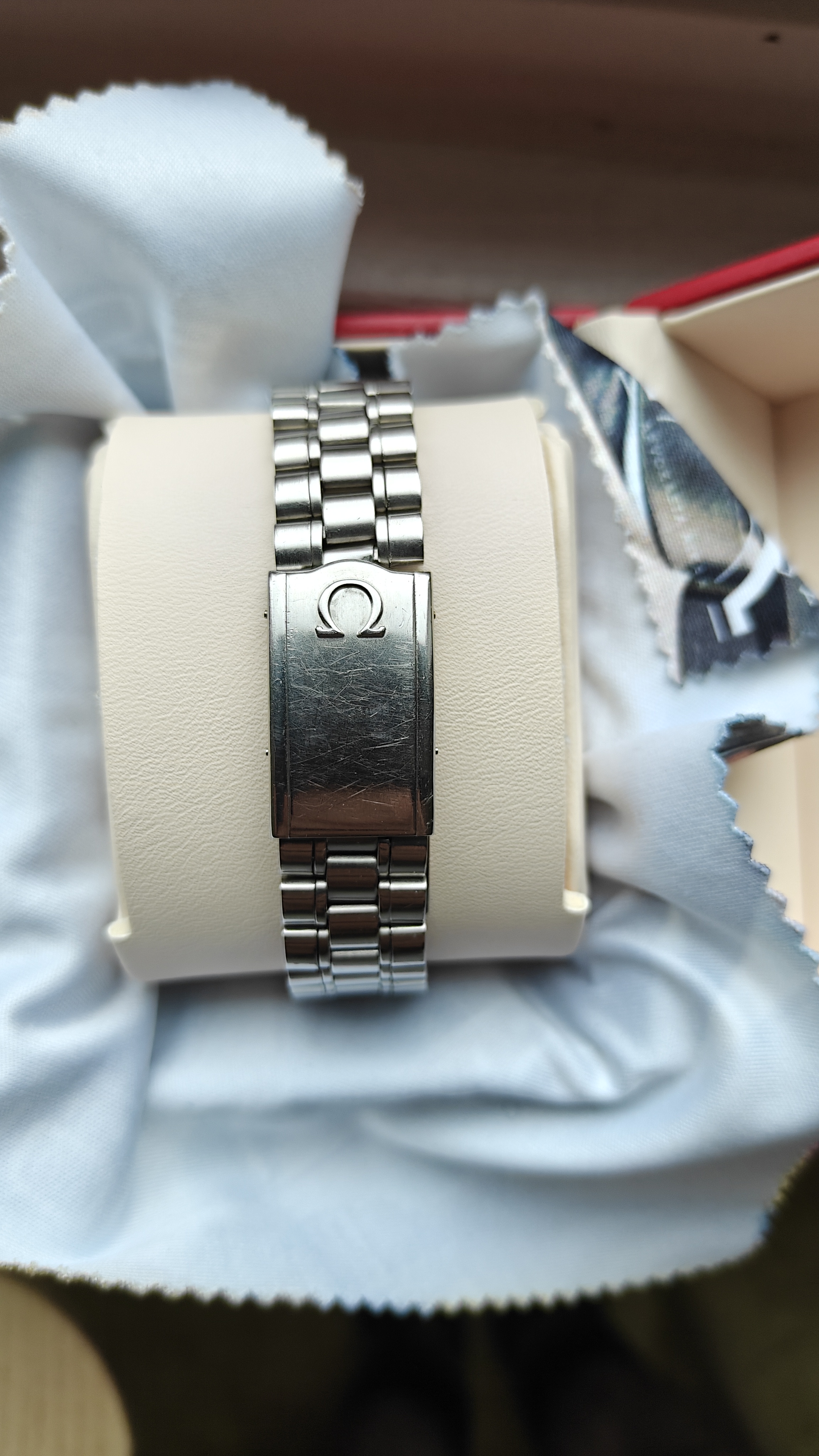 Omega Speedmaster Professional