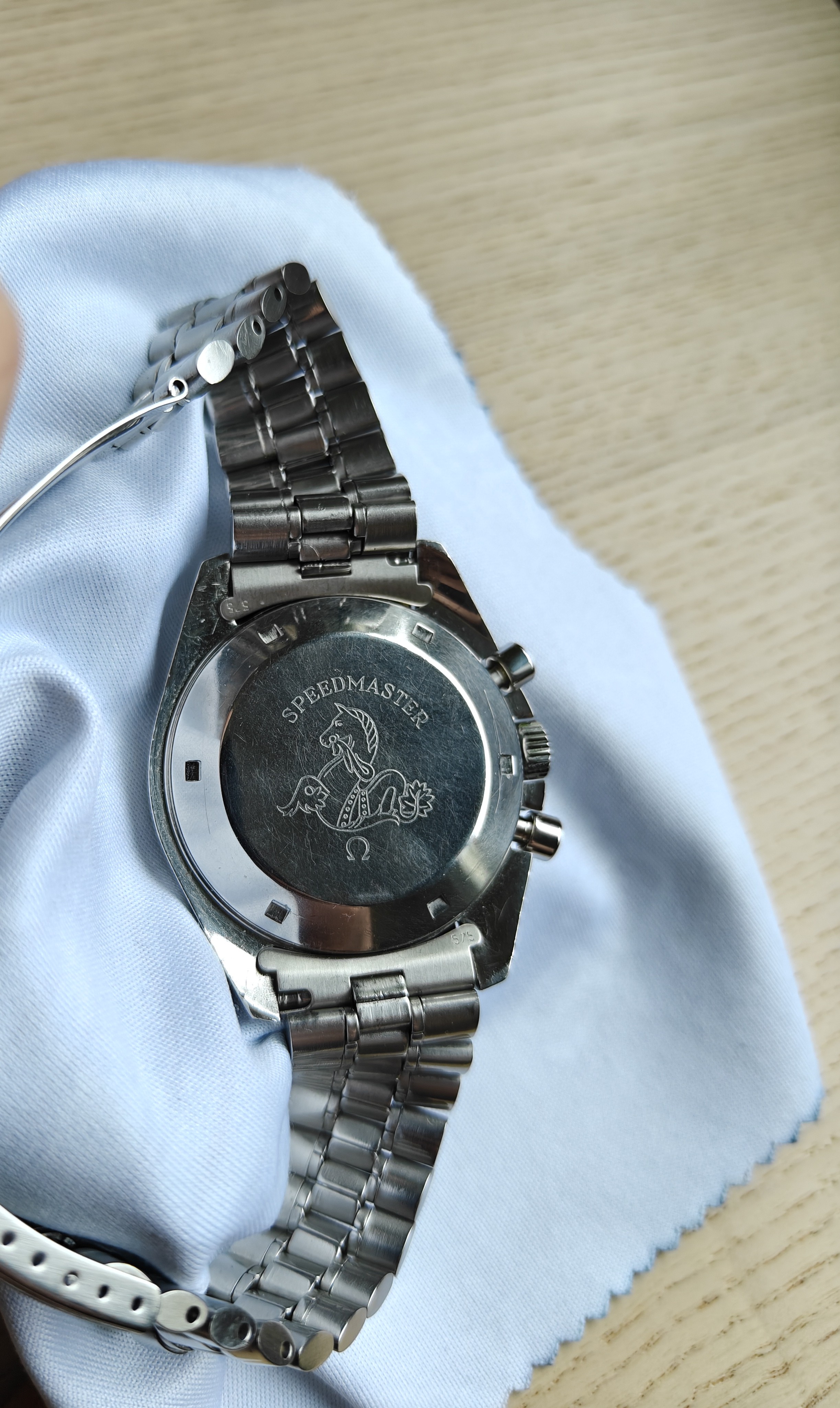 Omega Speedmaster Professional