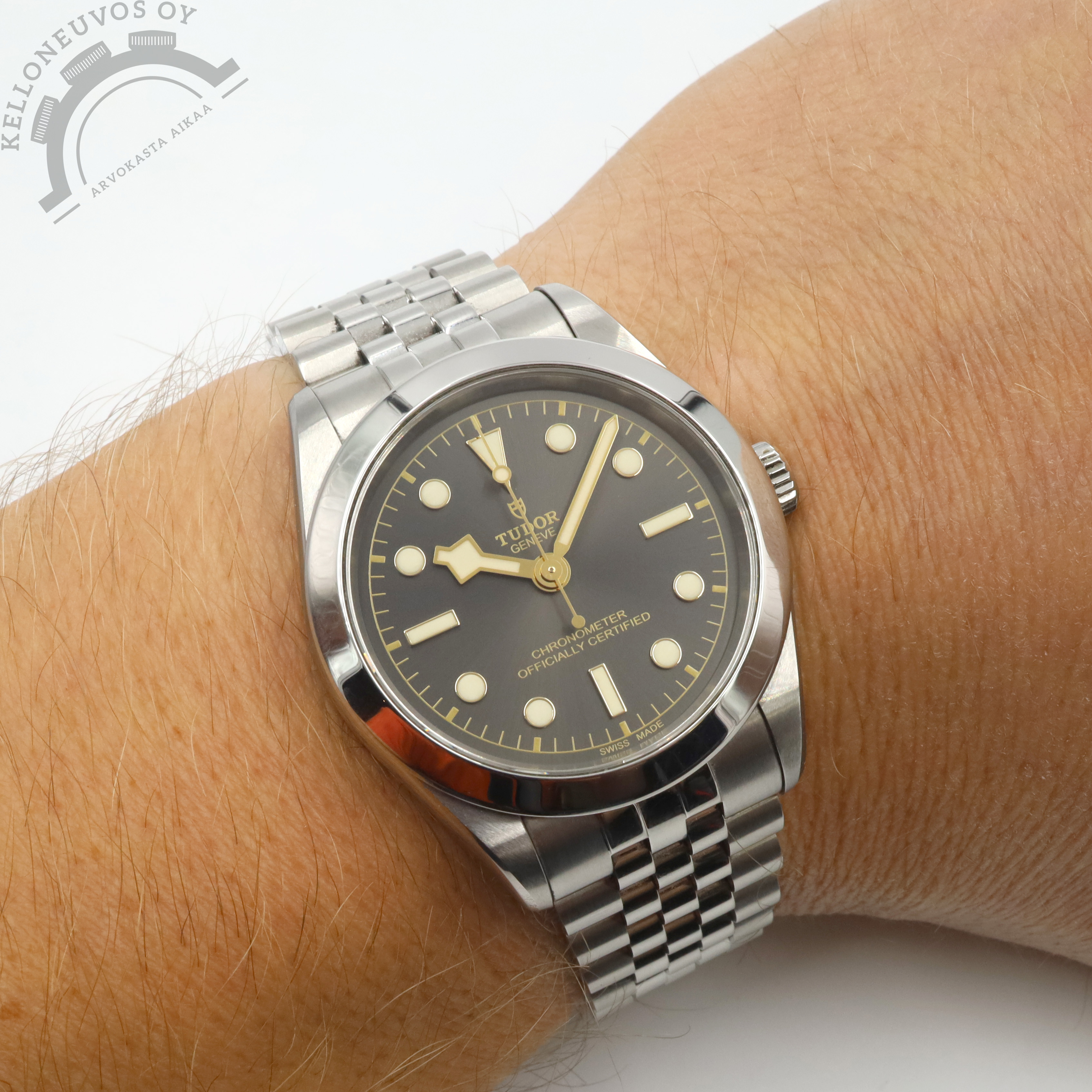 Tudor Black Bay One 39