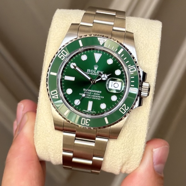 Rolex Submariner "Hulk"
