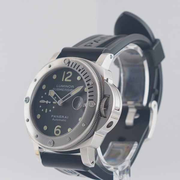Panerai Luminor Submersible